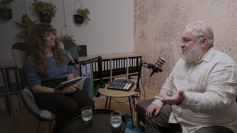 Podcast z Milanem Schirlem „Grzyby sprowadzają nas z powrotem do centrum”